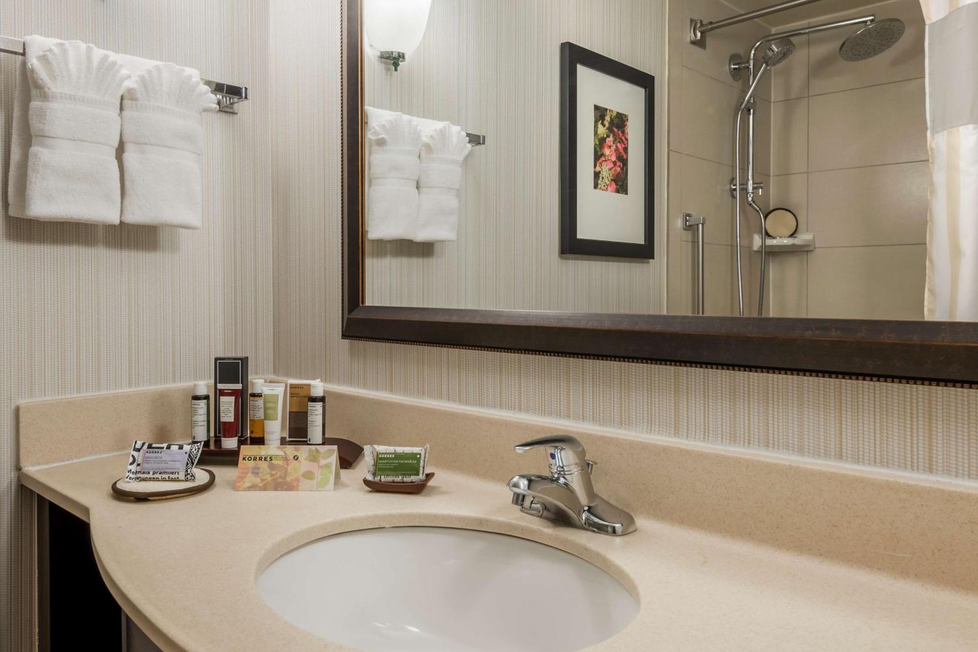 Hilton Garden Inn Atlanta North/Альфаретта Экстерьер фото
