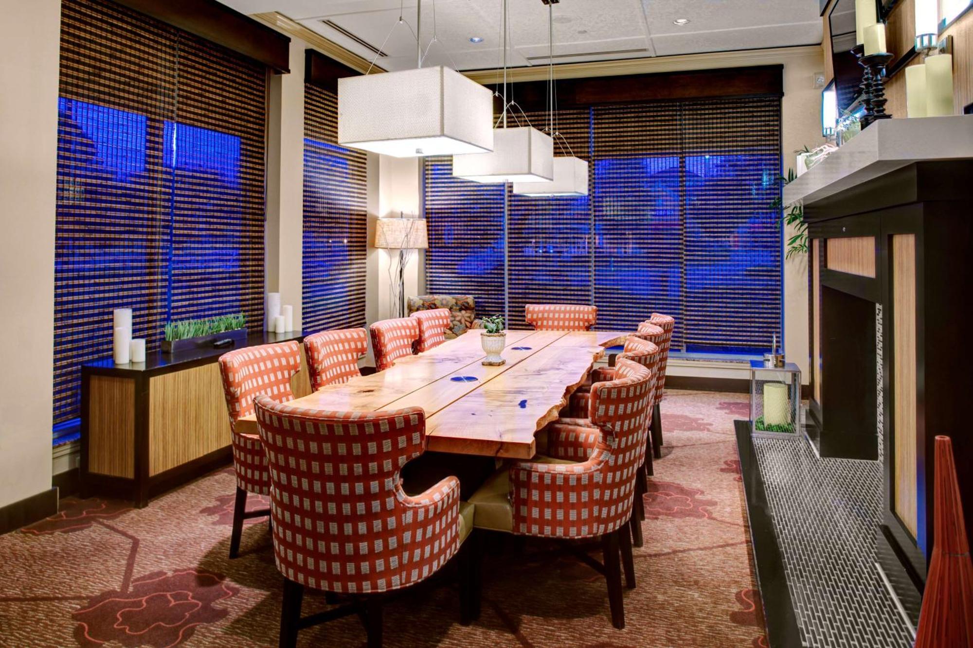 Hilton Garden Inn Atlanta North/Альфаретта Экстерьер фото