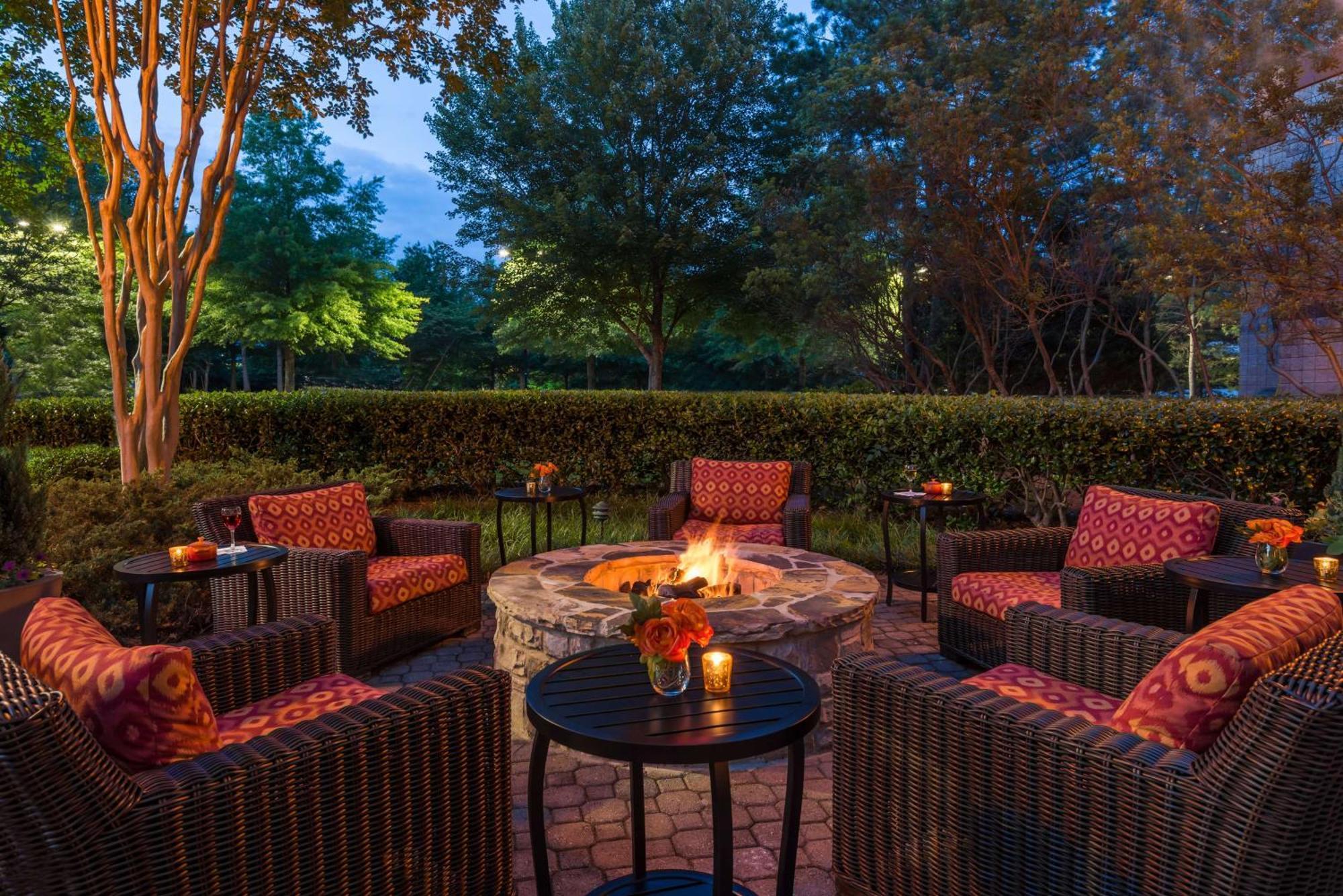 Hilton Garden Inn Atlanta North/Альфаретта Экстерьер фото