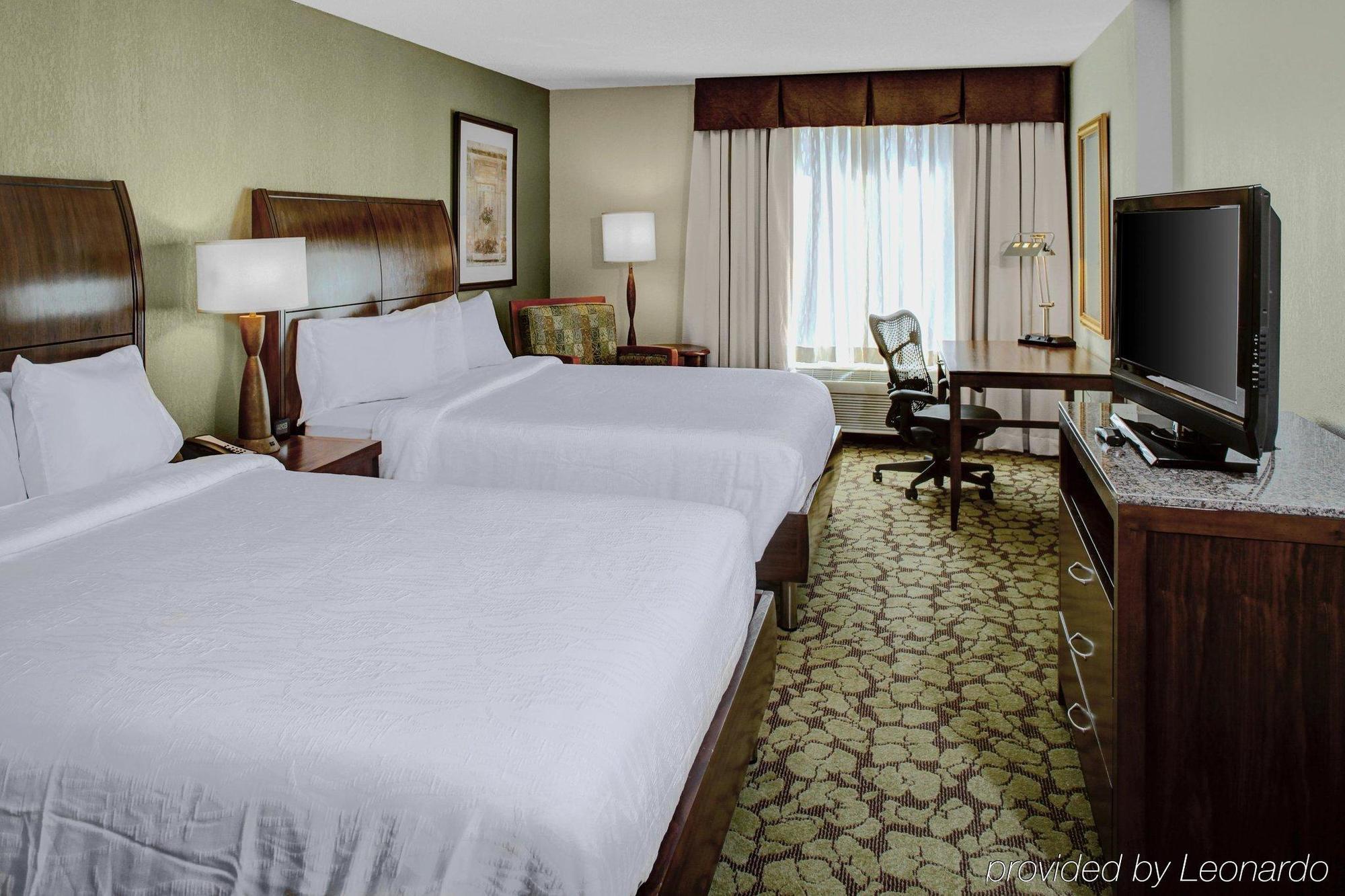 Hilton Garden Inn Atlanta North/Альфаретта Экстерьер фото