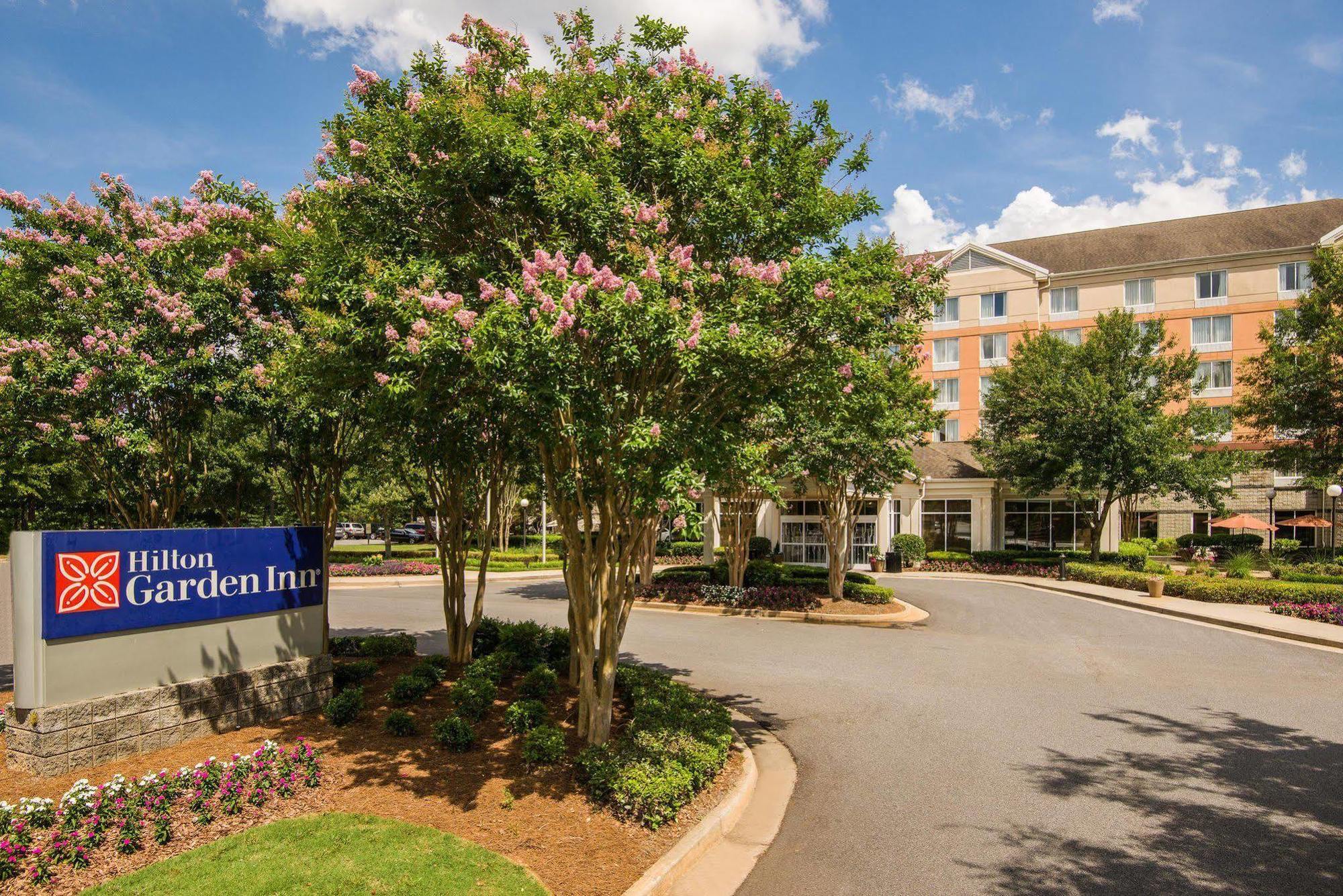 Hilton Garden Inn Atlanta North/Альфаретта Экстерьер фото